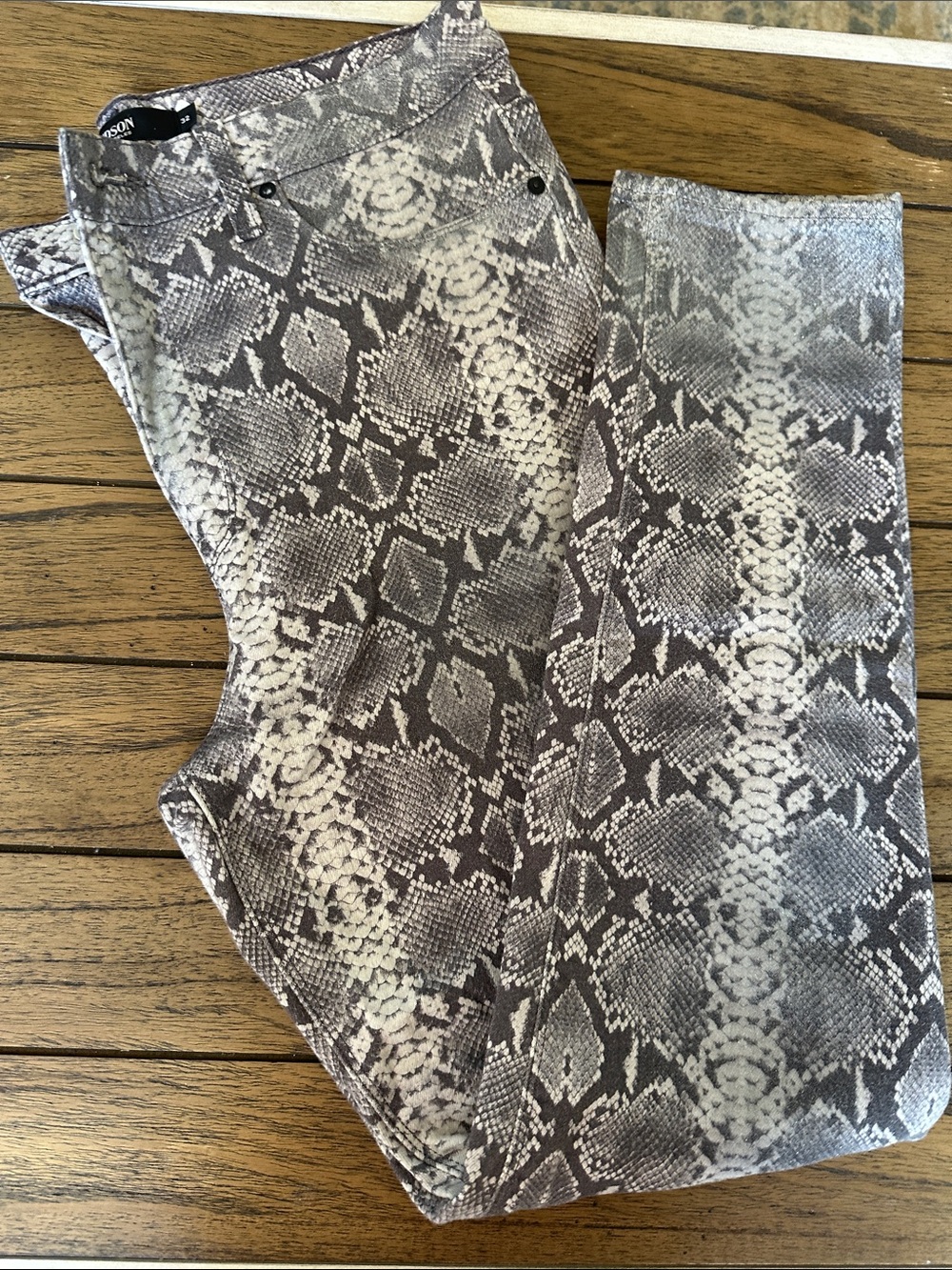 Hudson Los Angeles Snake-Print Jeans in Gray & Cream